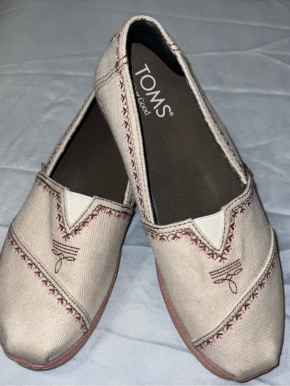 TOMS Alpargata Cream Pink Embroidered Slip Ons Women’s 7 Like New